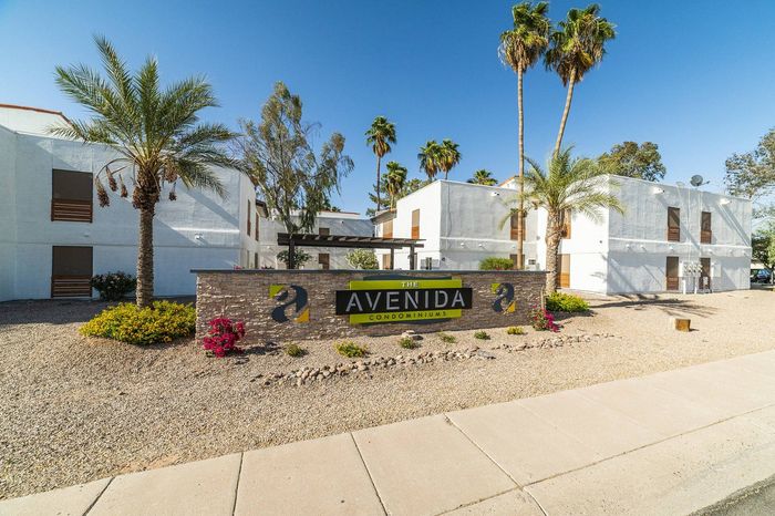 The Avenida Community Sign