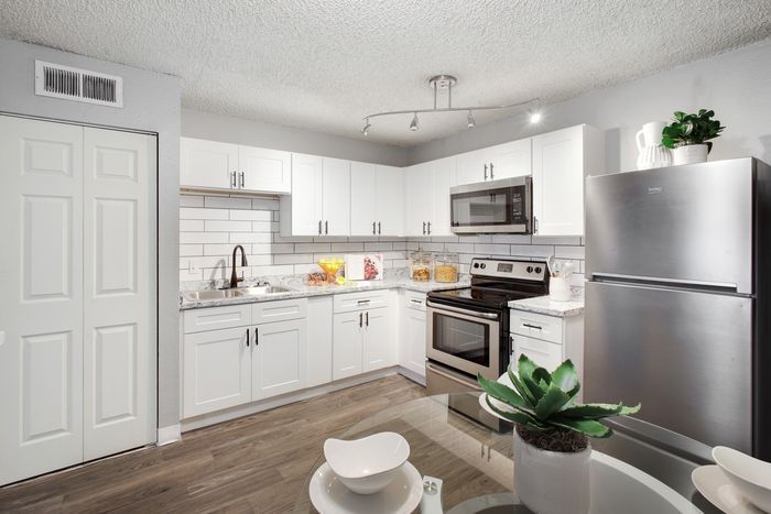 Sunrise on Bethany - Model Unit Kitchen