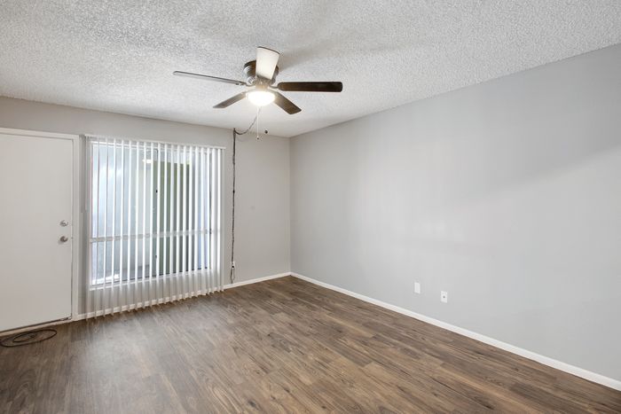Sunrise on Bethany - Classic Unit Living Room