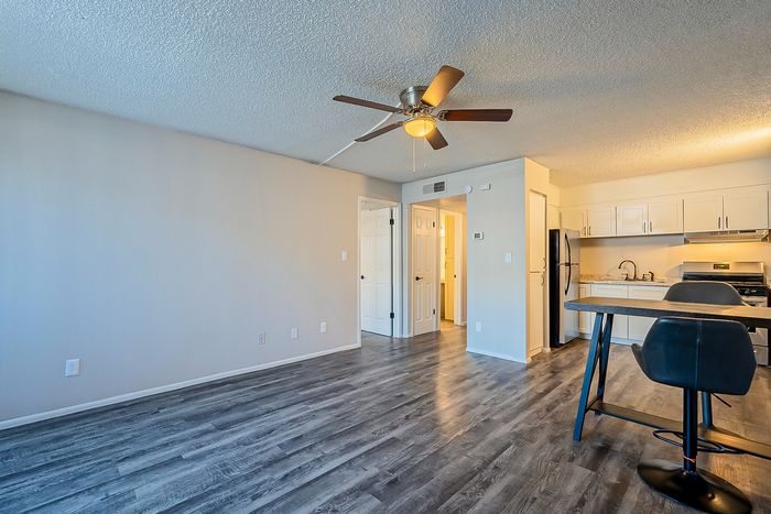 Avenue 19 Living Room