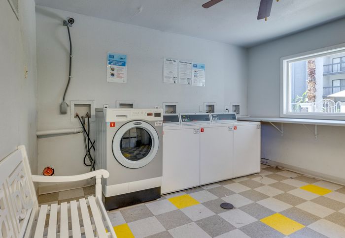 Midtown Flats Laundry