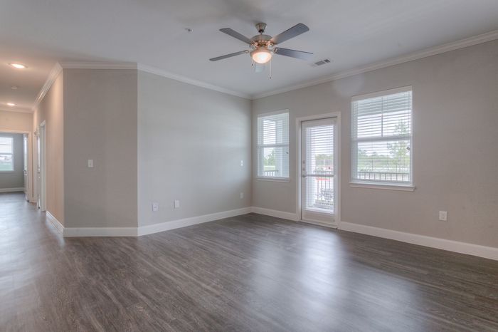 Silverwood at Hackberry Creek Apartments, Baytown, Texas