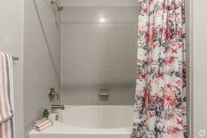 Silverwood at Hackberry Creek Apartments, Baytown, Texas