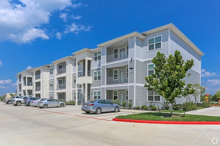 Silverwood at Hackberry Creek Apartments, Baytown, Texas