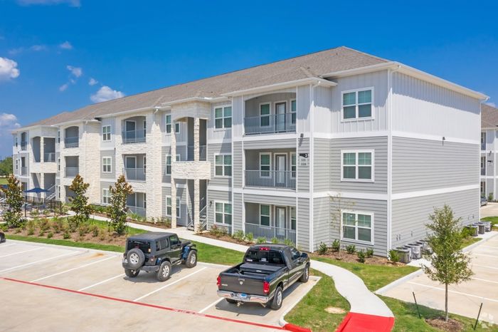 Silverwood at Hackberry Creek Apartments, Baytown, Texas