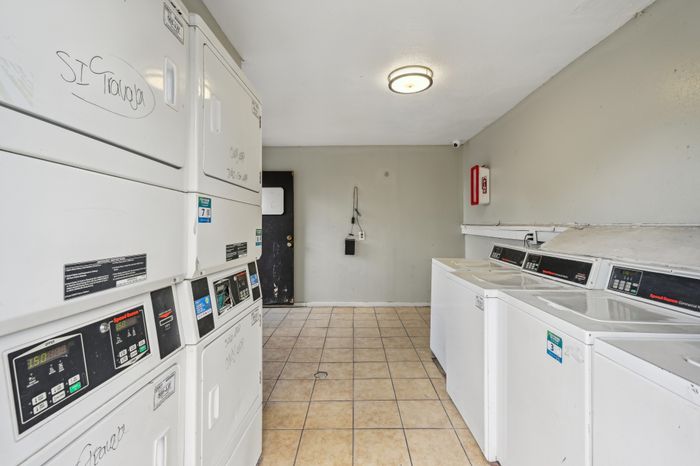 Laundry Center