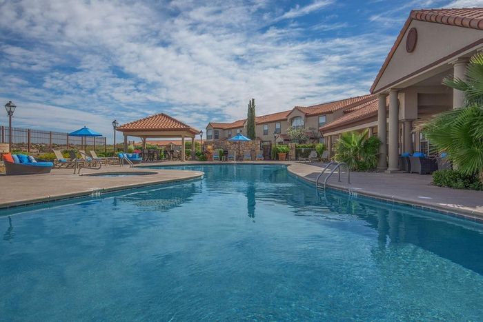 Casas de Soledad Pool