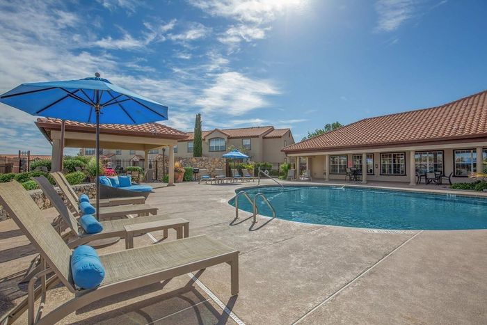 Casas de Soledad Pool