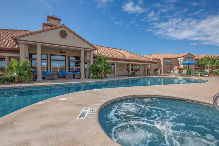 Casas de Soledad Pool