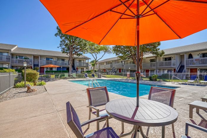Sungate Pool