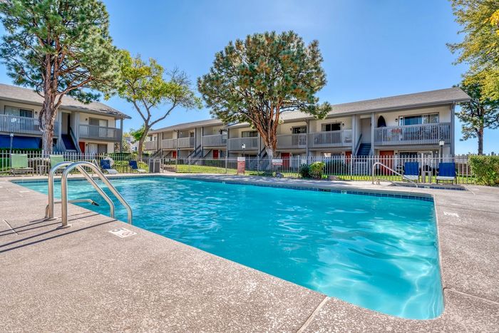 Sungate Pool