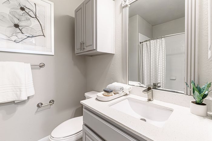 Oasis at Piney Point Apartments, Houston, Texas