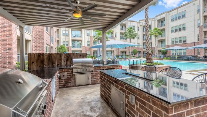 HiLine Heights Apartments, Houston, Texas