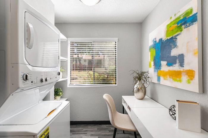 Rancho Verde Washer and Dryer