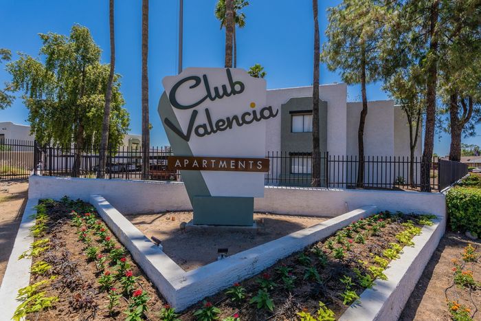 Club Valencia Apartments