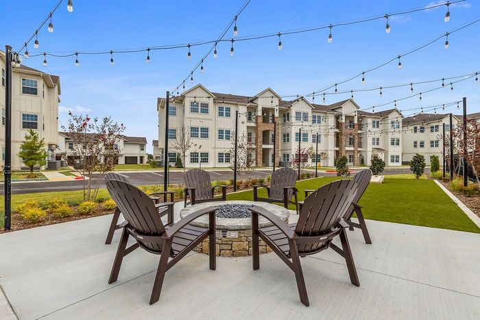 Outdoor Lounge Area at The Laurels Apartments in Jenks, OK