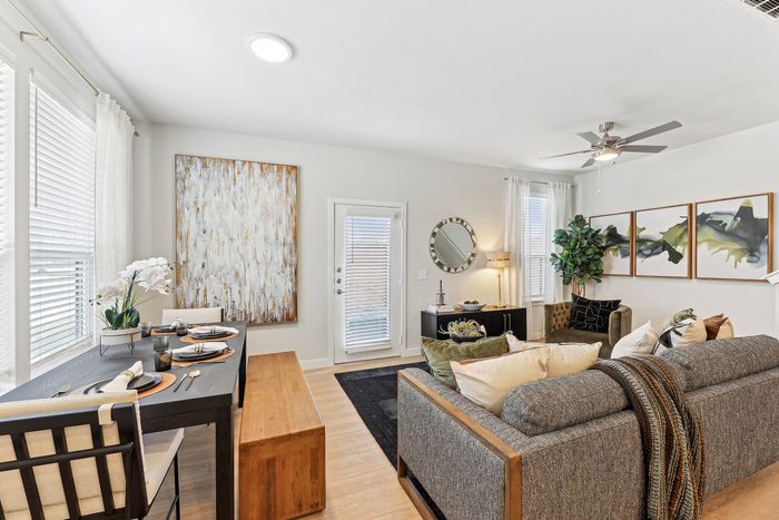 Alaro Apartments, San Antonio TX, Living Room