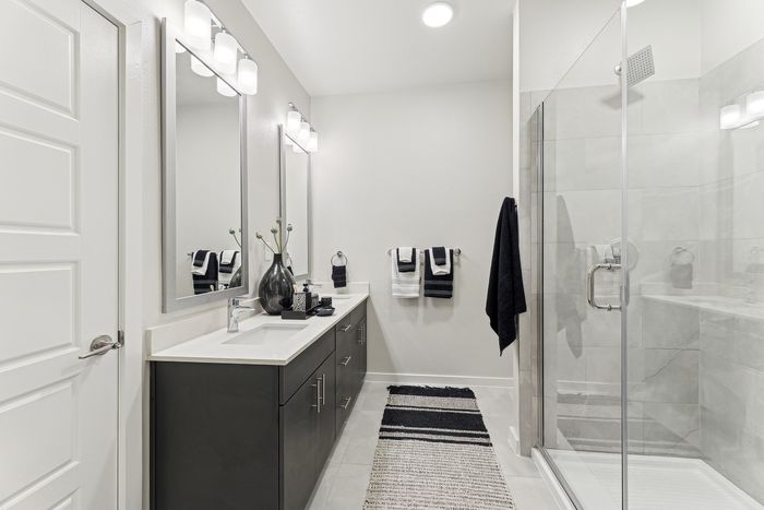 Alaro Apartments, San Antonio TX, Bathroom
