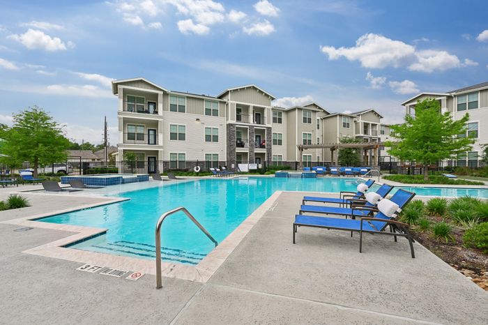 Resort-Style Pool