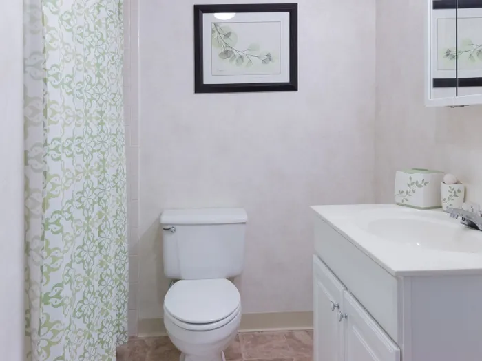 Model Bathroom | Colonial Village Apartments | Apartments in Manchester NH
