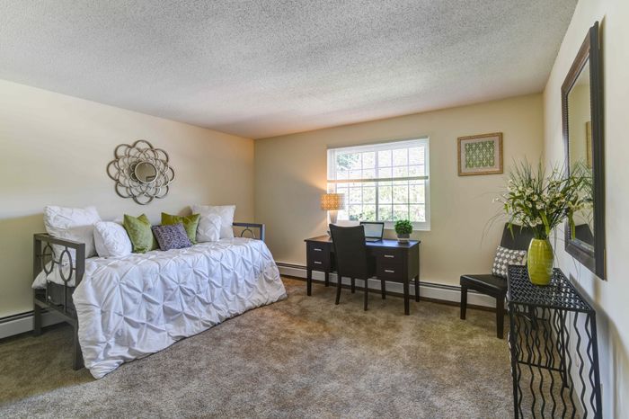 Model Bedroom | Colonial Village Apartments | Apartments in Manchester NH