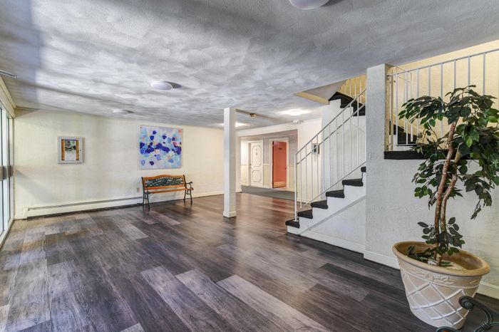 Building Lobby | Colonial Village Apartments | Apartments in Manchester NH