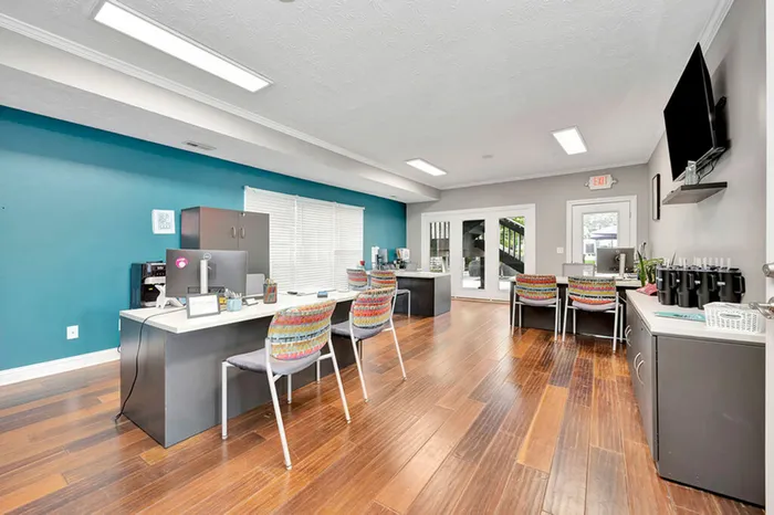 Leasing office with complimentary package receiving service at The Commons student apartments in Oxford, OH