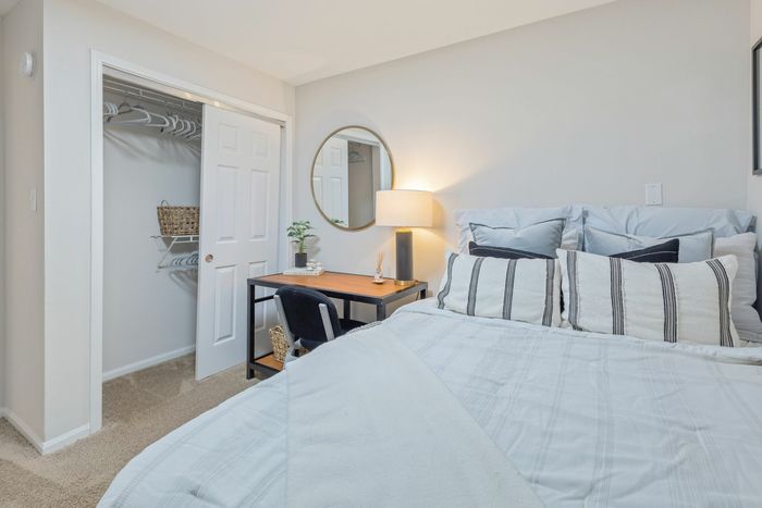 Bonus space that can be used as an office or bedroom at Theater Street Apartments in Lafayette, LA