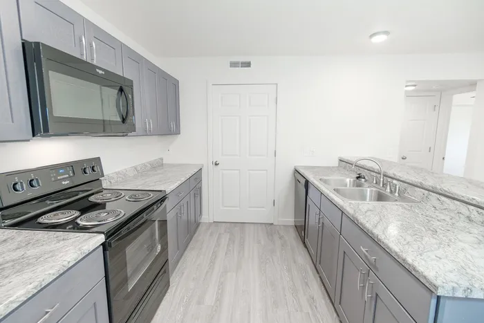 Scotsdale - Modern Kitchen