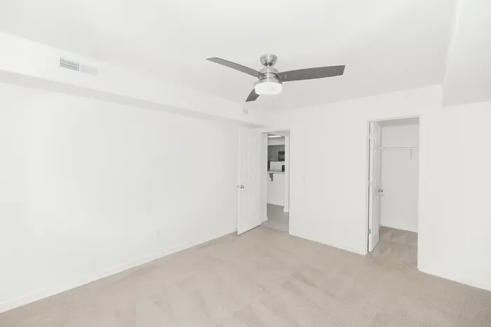 Scotsdale - Empty Room with Ceiling Fan