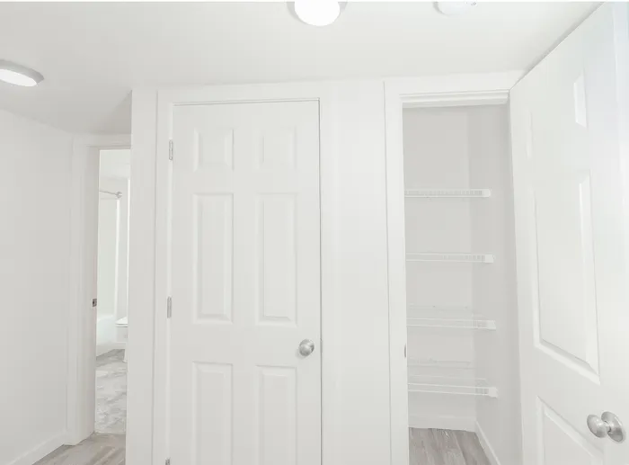 Scotsdale - Closet and Doors