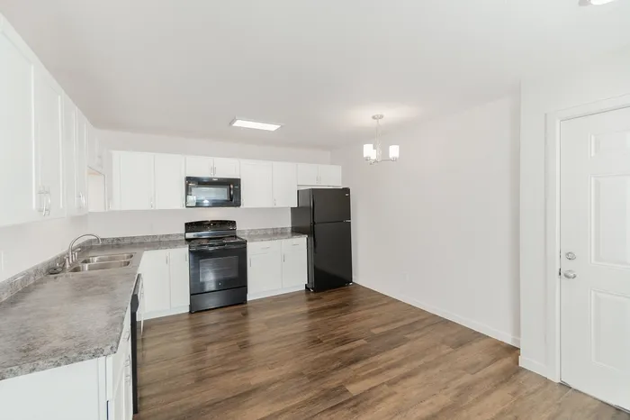Scotsdale - Modern Kitchen