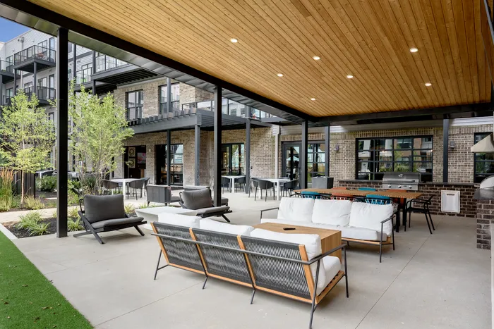 Pool and Lounge