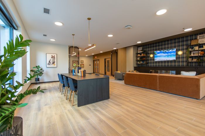 Clubroom/Lounge