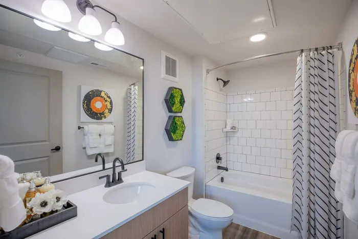 Beautiful Bathrooms | Peakline at Copperleaf | Aurora Apartments