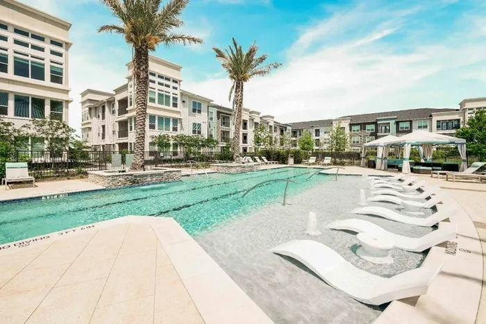 Sparkling Pool at Greenhouse; Apartments In Houston