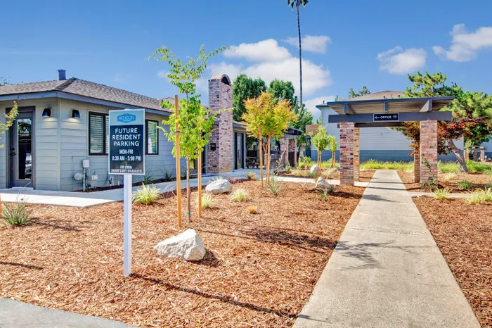 The Edison | Sacramento, CA | Leasing Office Exterior
