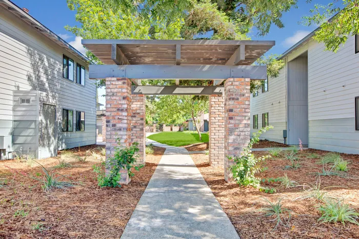 The Edison | Sacramento, CA | Walking Paths