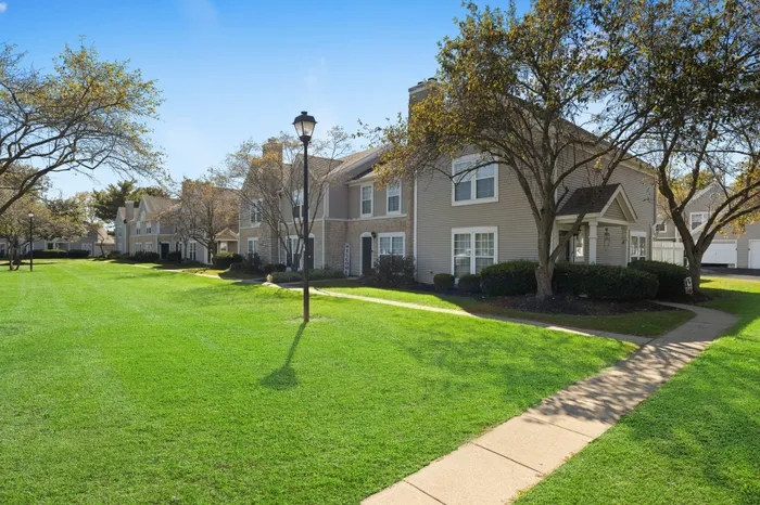 Exterior | The Residence at Turnberry | Columbus Apartments