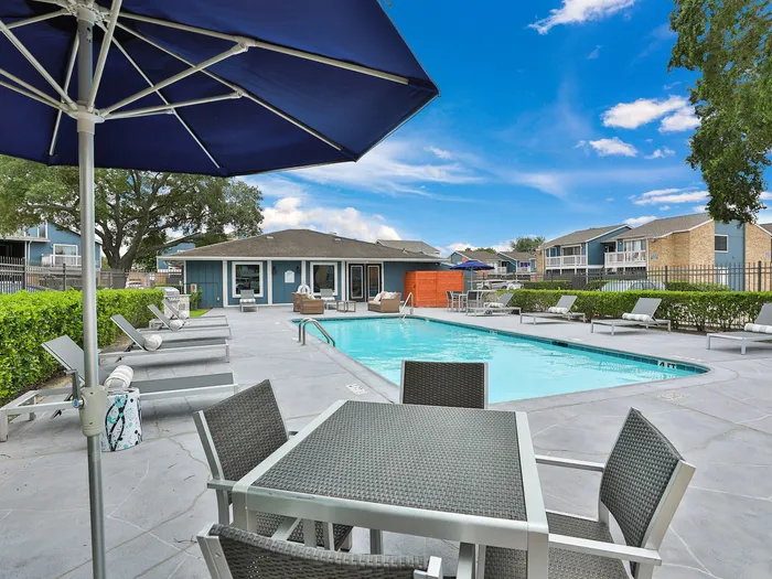 Barringer Square | Webster, TX | Sparkling Swimming Pool