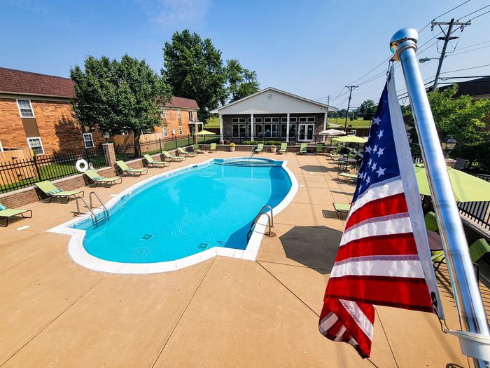 Tanglewood Apartments | Louisville, KY | Swimming Pool