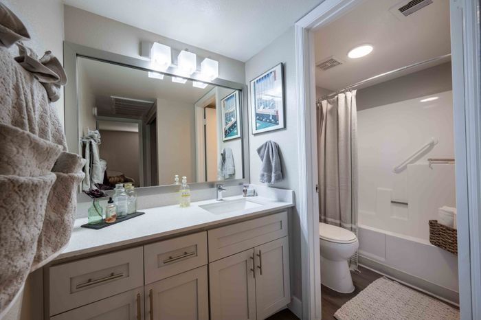 Cala Paradise Valley | Phoenix, AZ | Platinum Bathroom