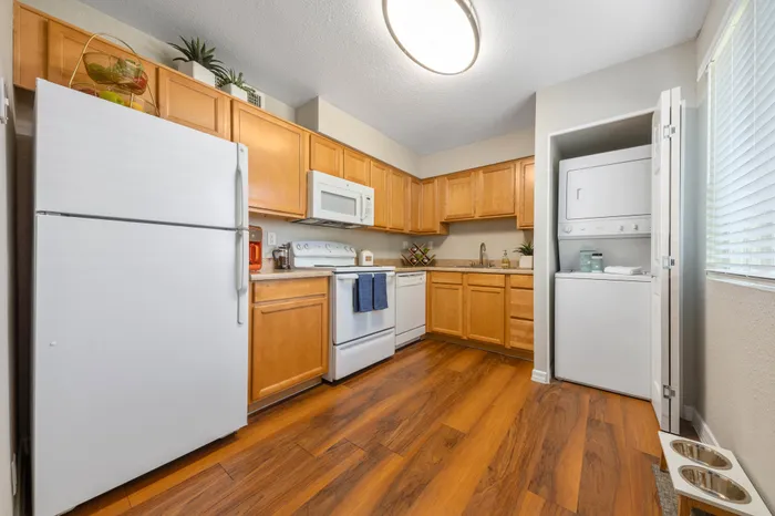 Solaire on Scottsdale | Tempe, AZ | Prep-Friendly Kitchen