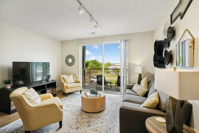 Waterside at RiverPark Place | Louisville, KY | Spacious Living Area