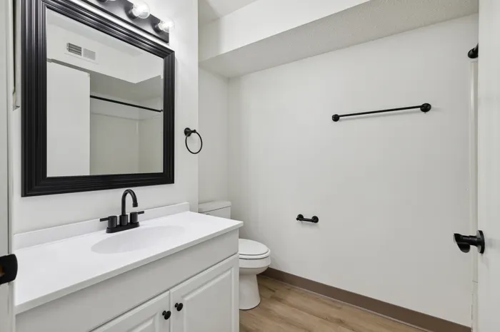 Aspire Apartment Homes | Canal Winchester, OH | Remodeled Bathroom