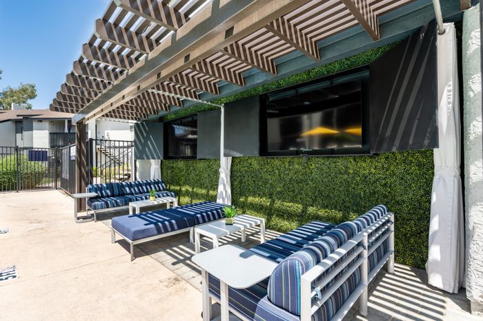 Cala Paradise Valley | Phoenix, AZ | Poolside Lounge