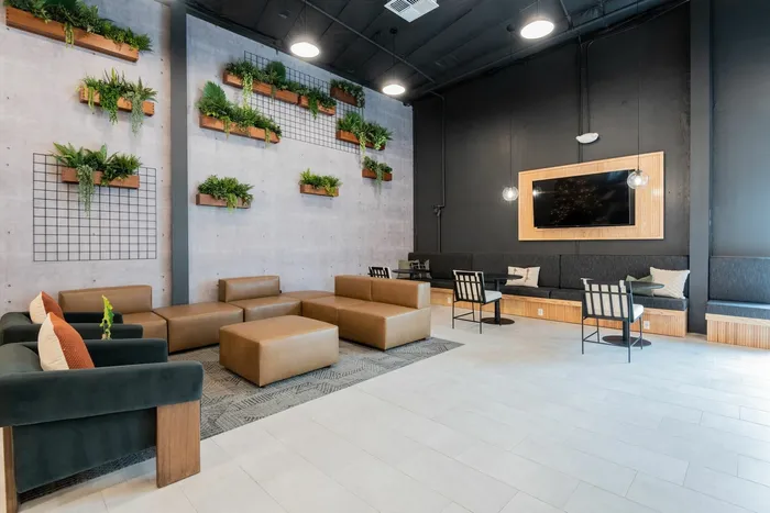 Maven on Broadway | Sacramento, CA | Clubhouse