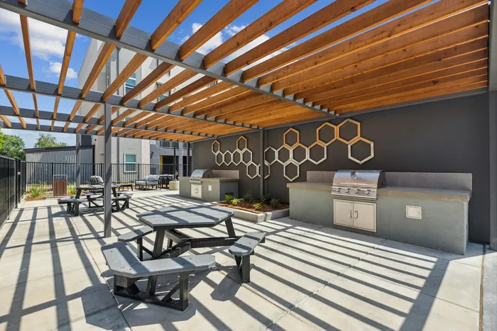 Maven on Broadway | Sacramento, CA | Grilling Station