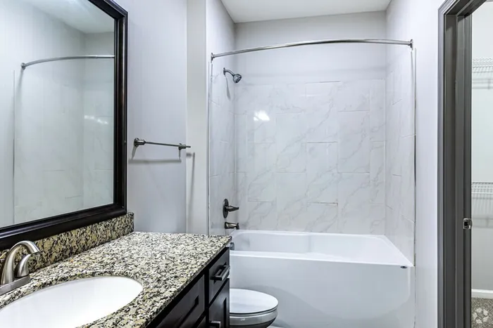 Greenwood Reserve | Lenexa, KS | Bathroom