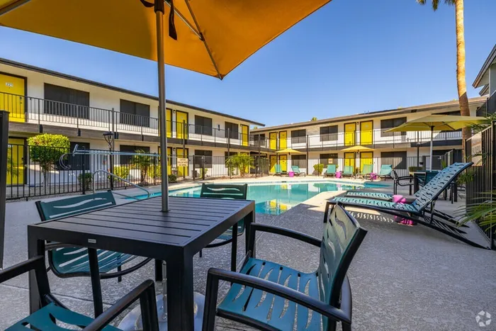 Dwell | Scottsdale, AZ | Swimming Pool and Sundeck